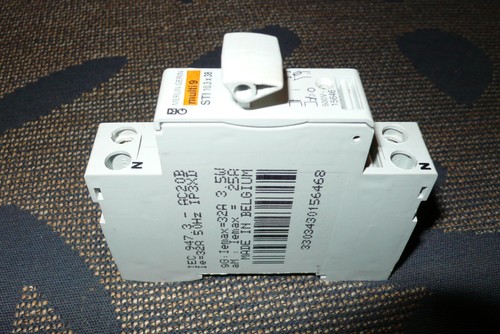 Porte fusible coupe - fusible, circuit