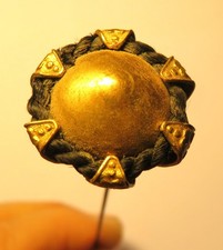 EPINGLE à CHAPEAU ancienne DÔME OR en LAITON TRESSE NOIRE assise sur 6 GRIFFES