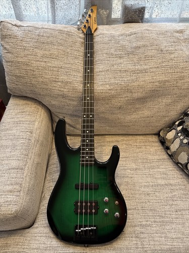 1993 carvin bass guitar - 1993,