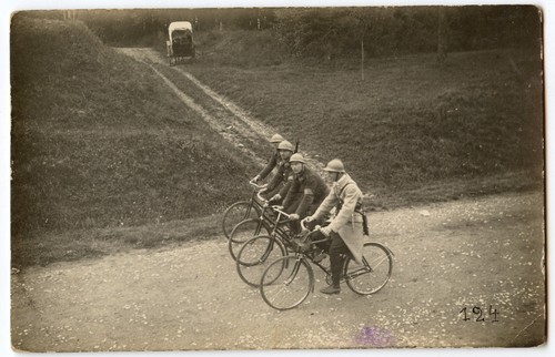 Portrait militaires vélo - portrait,