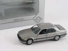 Gama mini 1/43 BMW 528i