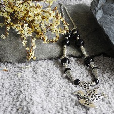 Joli Collier Colombe ciselée