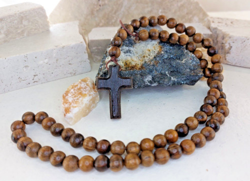 Collier croix noyer 8mm - croix,