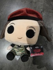 STRANGER THINGS PELUCHE 18 cm HUNTER ROBIN SAISON 4  POP FUNKO