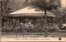 *81093 cpa 08 Sedan -  Kiosque