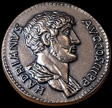 Médaille Sesterce Hadrien