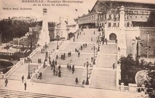 13 MARSEILLE ESCALIERS MONUMENTAL DE LA GARE ST CHARLES