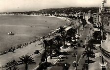 Nice - La promenade des anglais avec voitures anciennes