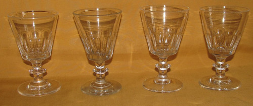 Lot verres vin blanc - 4, à