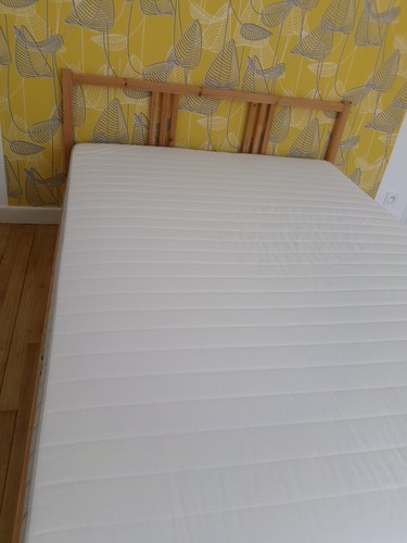 Lit 140x200 cadre pin sommier - lit,