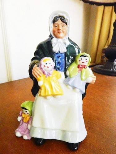 Vintage royal doulton the rag - royal,