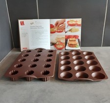 Lot Moules à cannelés et à tartelettes Tupperware et livre de recettes