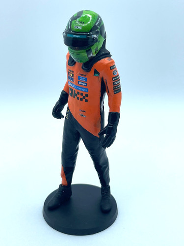 Rare unique figurine - -,