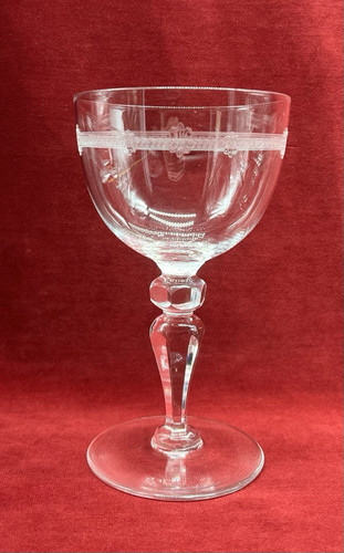 Val saint lambert wine glass - saint,
