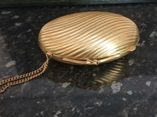 Minaudière rigide en métal