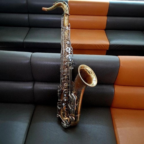 Saxophone ténor japonais