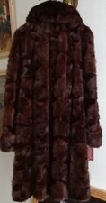 Manteau fourrure vison véritable marron. Évasé.   Taille L - XL