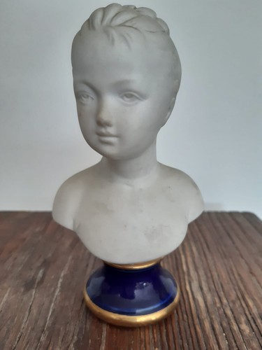 Superbe buste enfant jeune - enfant, /