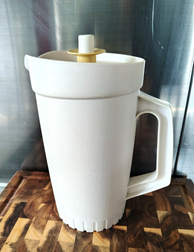 Pichet eau jus - à,