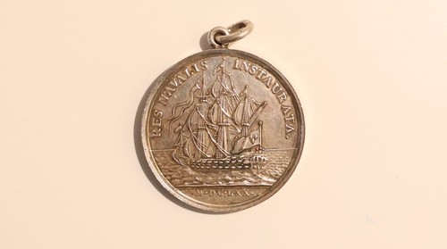 Ancienne médaille louis - médaille,