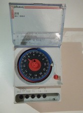 Horloge  Legrand 16A   03753