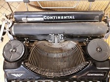 Machine à écrire Continental années 20