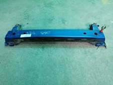 renfort pare-choc av SUBARU