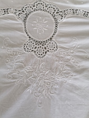 Nappe ancienne brodé main - , et