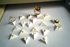 20 présentoirs à bagues pour