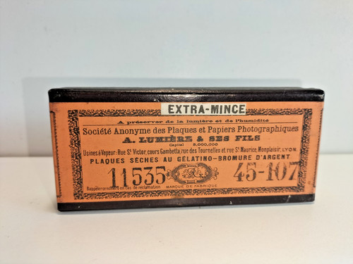 Ancienne boite pleine plaques - ancienne,