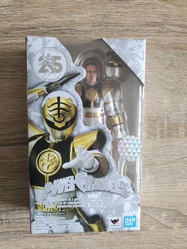 Figuarts white ranger - s.h.figuarts,