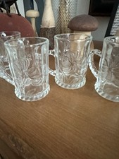 Lot 4 petites chopes verre