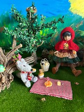 LittleCharmingDoll