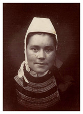 France, Bretagne, Jeune femme