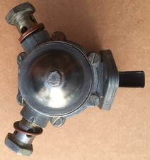 Pompe à Gasoil mécanique Pierburg référence 7 15252 01