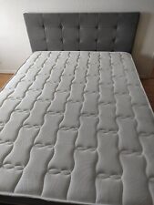 Lit Double Rembourré 1,40x2,00, avec Sommier à lattes et matelas - Peu utilisé