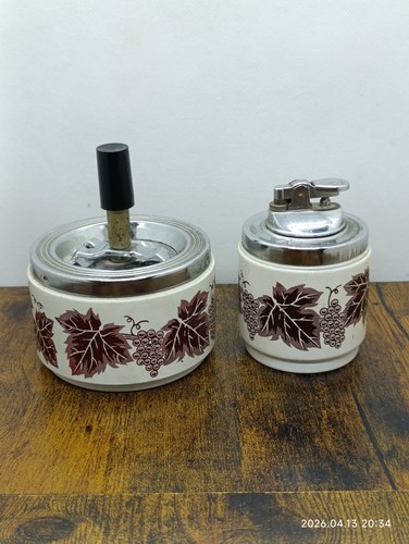 Ancien cendrier poussoir - cendrier, +