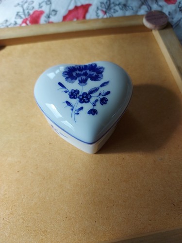 Boite forme coeur porcelaine - forme,