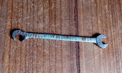 Petite clé plate - , ancienne