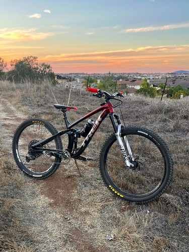 Custom 2021 trek fuel - custom,