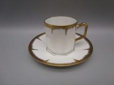 Tasse a café ancienne en