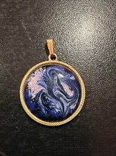 Job Rare Pendentif Emaillée