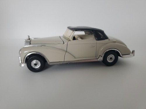 Corgi toys 80 - , mercedes