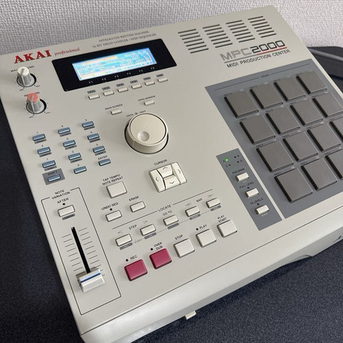 Akai mpc 2000 center - 2000,