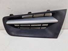 Calandre gauche RENAULT MEGANE