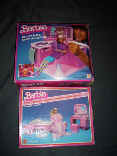 Lot boites barbie salon de - boites,