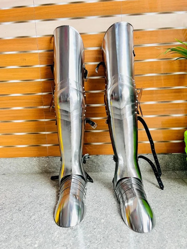 Costume nazgul leg armor witch - costume,