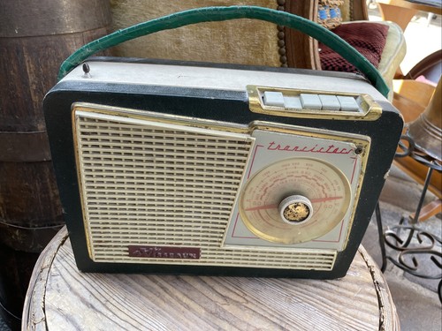 Ancien poste radio transistors - ancien,