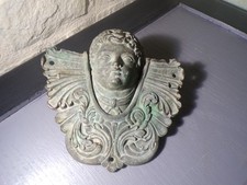 Ancien Coin réceptacle de