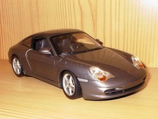 1/18 PORSCHE 911 996 CARRERA